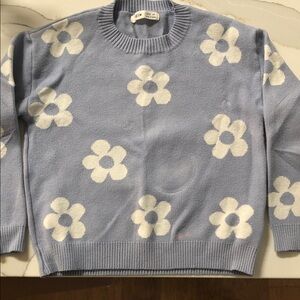 SHEIN Light Blue Soft Crewneck Sweater with White Flower Jacquard